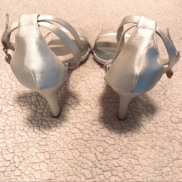 Cream Satin Dyeable Wedding Heels - Picture 4 of 5